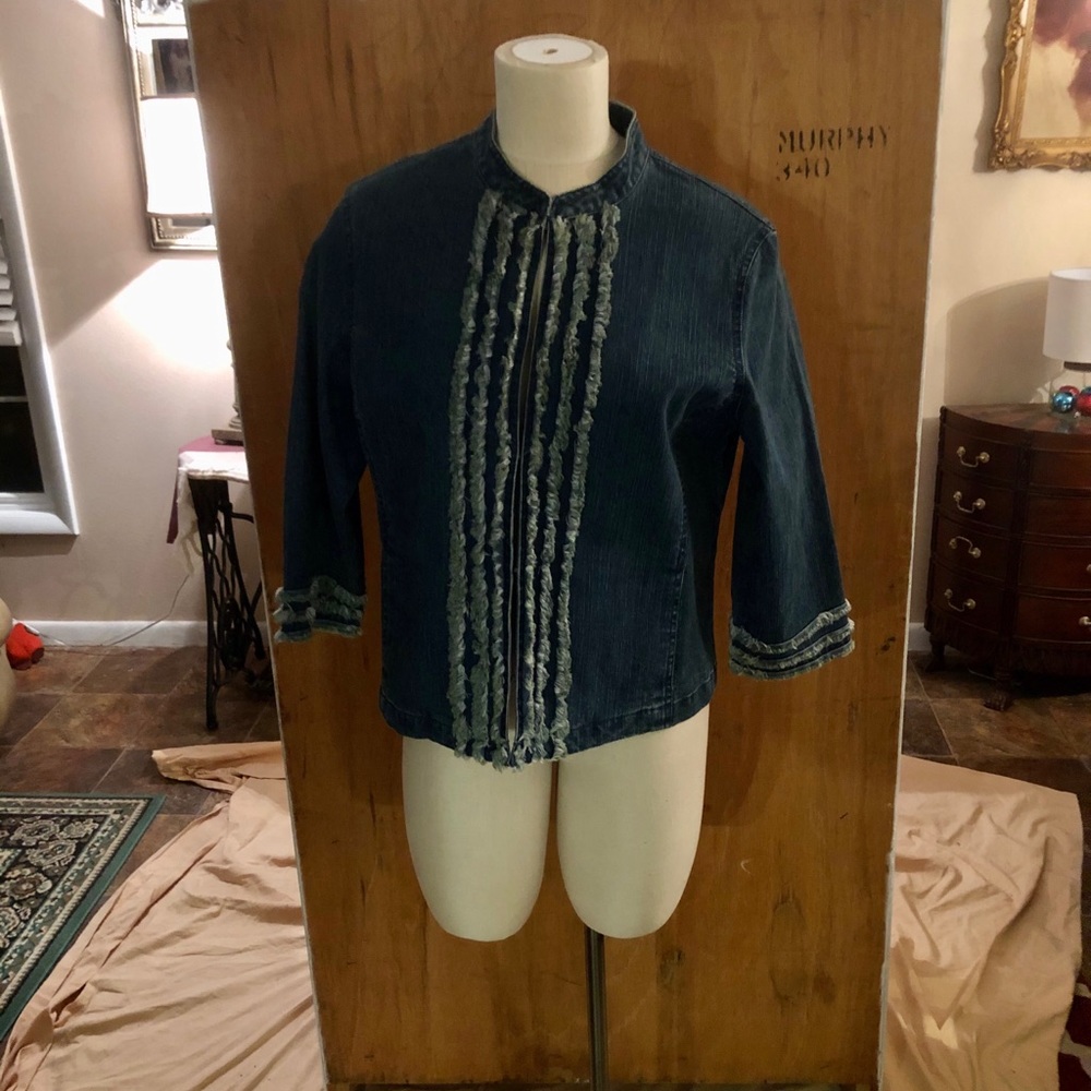 Jean Jacket for Women. NWOT - Picture 3 of 8